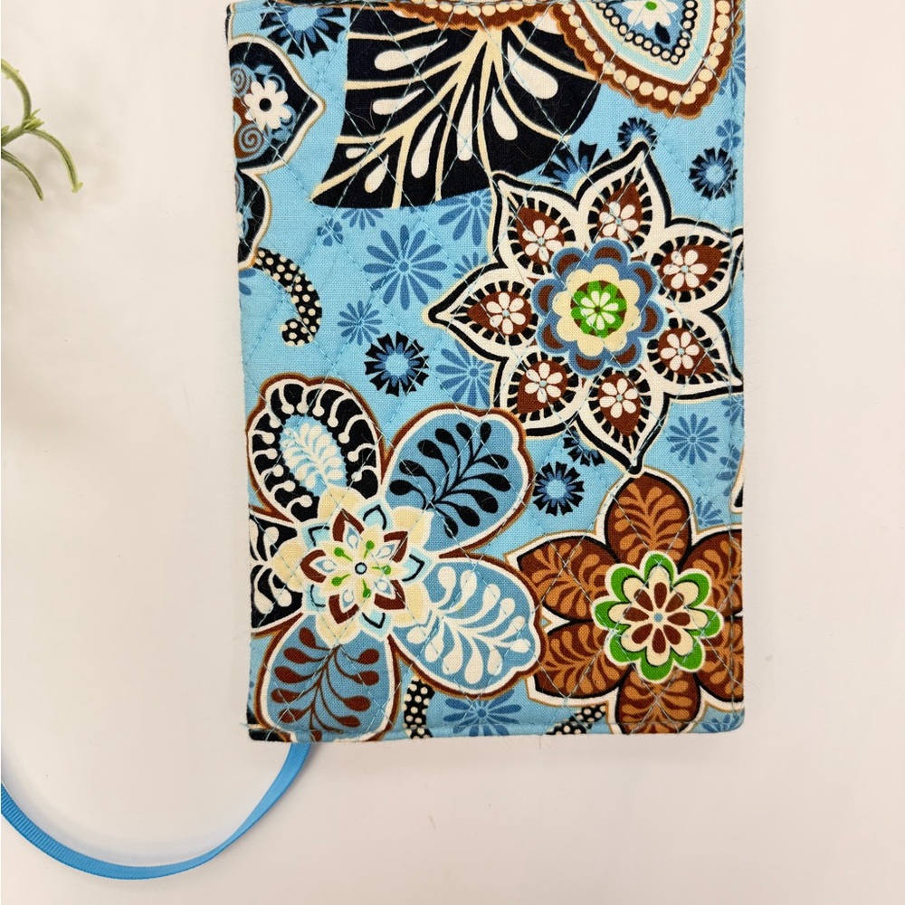 Vera Bradley Book Cover - Bali Blue
Retired 2009